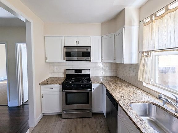 4th image of 1678 Bay Ridge Ave #2