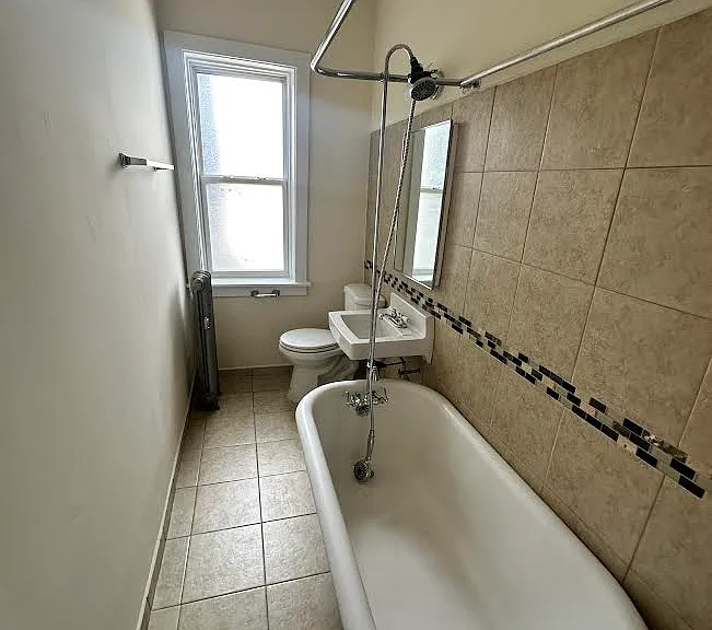2661 N Spaulding Ave — Photo 11