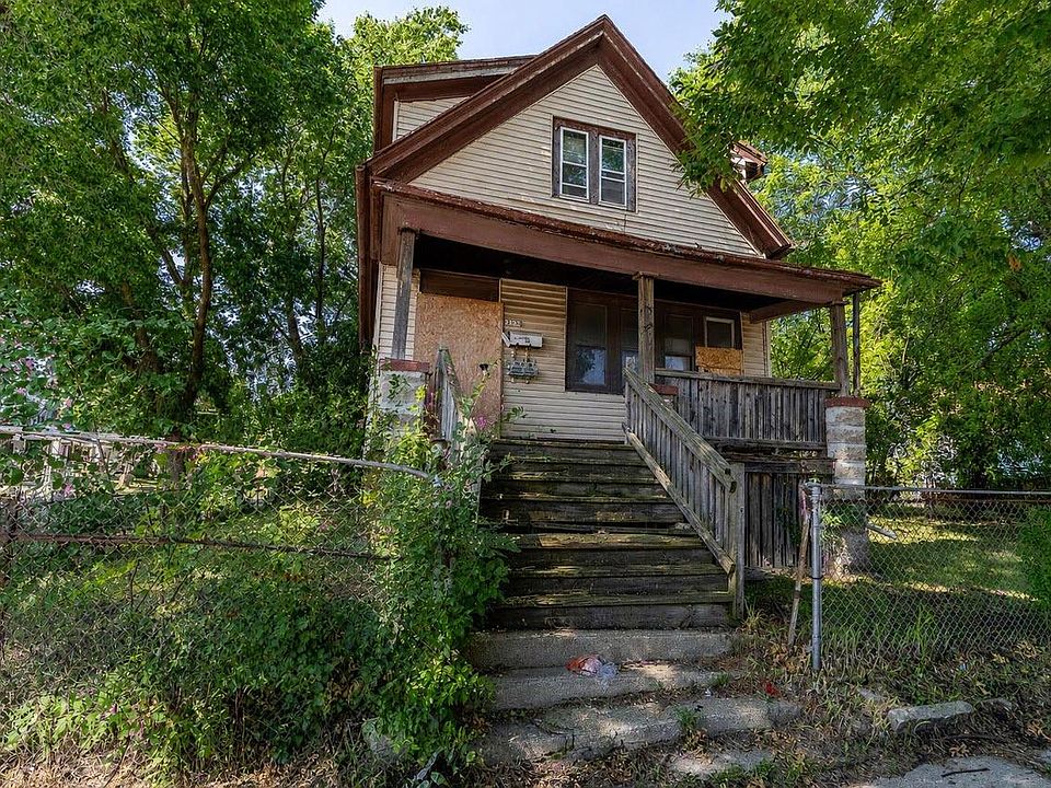 1st image of 2532 W Lloyd STREET