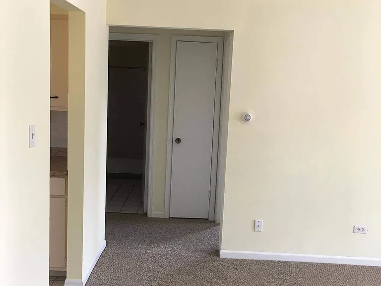 7528 Country Ln #2S — Photo 5