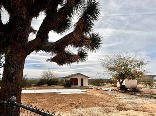 382 Bowman Trl, Landers, CA 92285