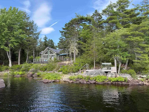 123 Deer Point Rd, Queens, NS B0T 1E0