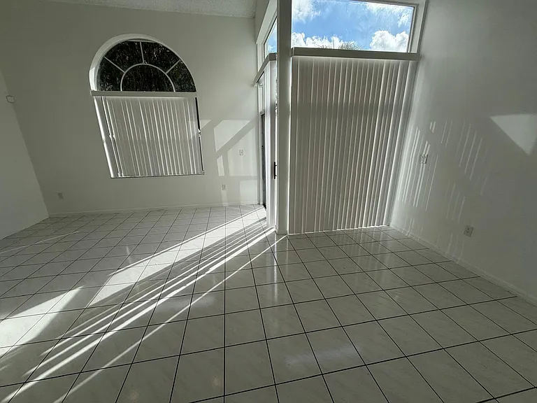 3780 Amalfi Dr #3780 — Photo 26