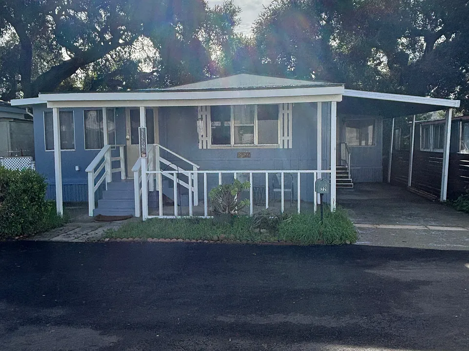 25 Burnham Rd #22