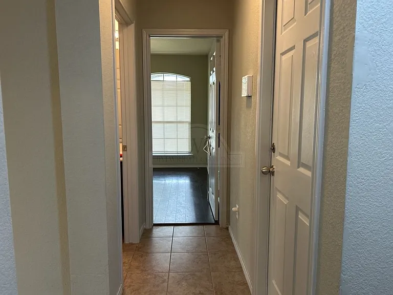 6405 Clear Brook Dr — Photo 12