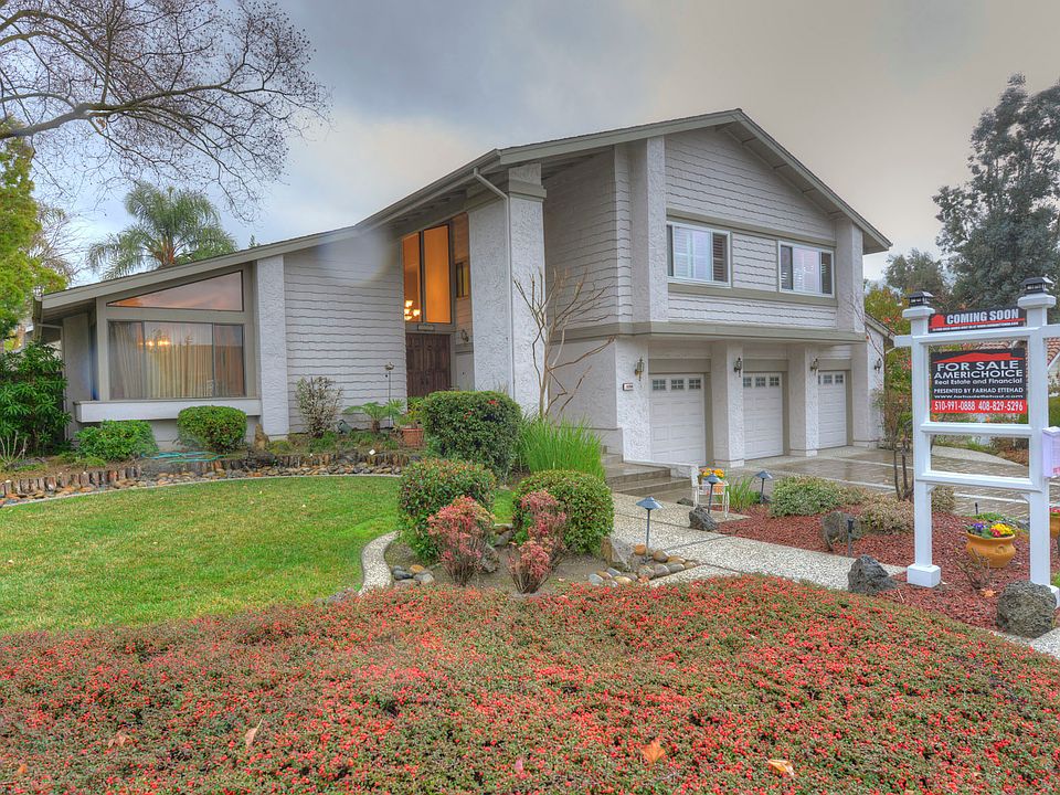 1st image of 1094 Caggiano Dr