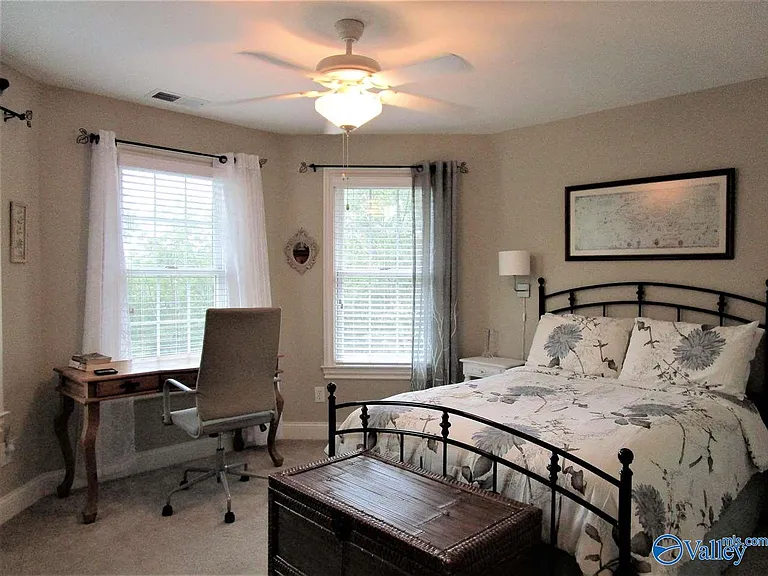 4015 High Mountain Rd NE — Photo 15
