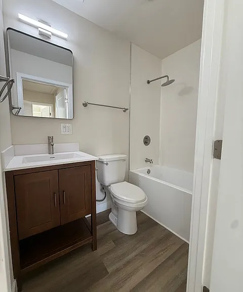 5021 Elmwood Ave #5021 — Photo 9