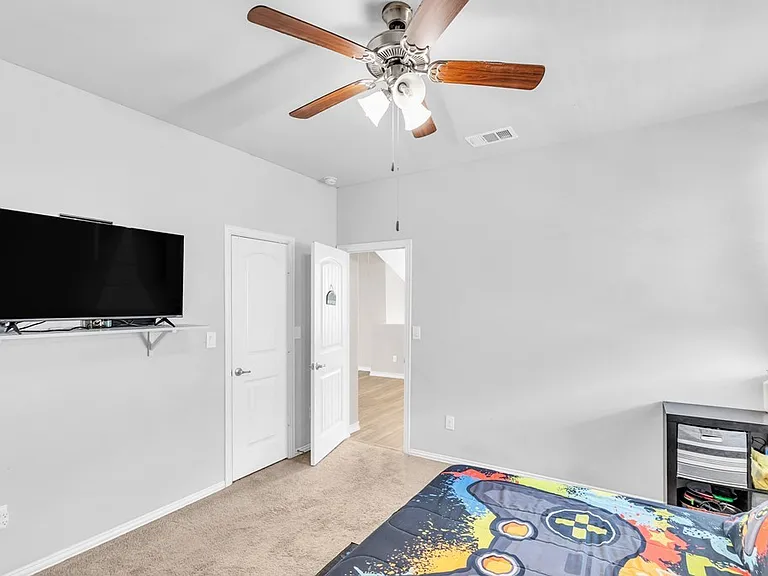 2313 Sky View Rd — Photo 29