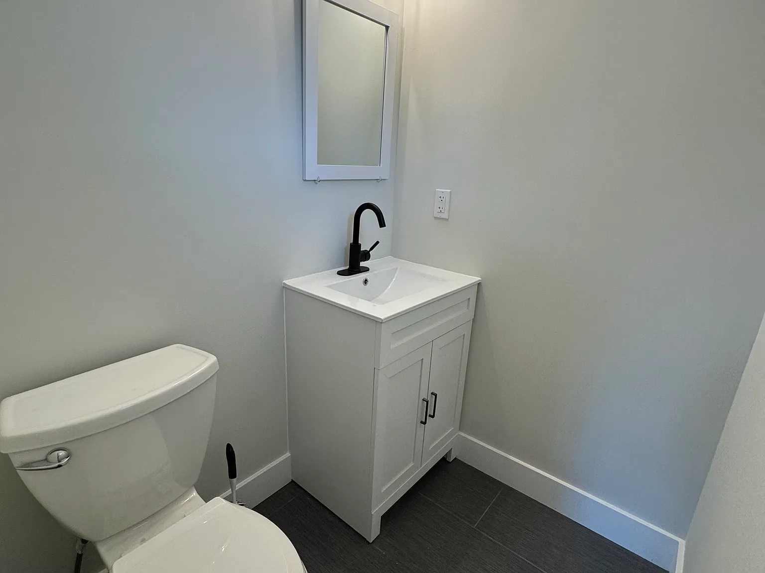 3 bed, 1.5 bath, $2,000 — Photo 4