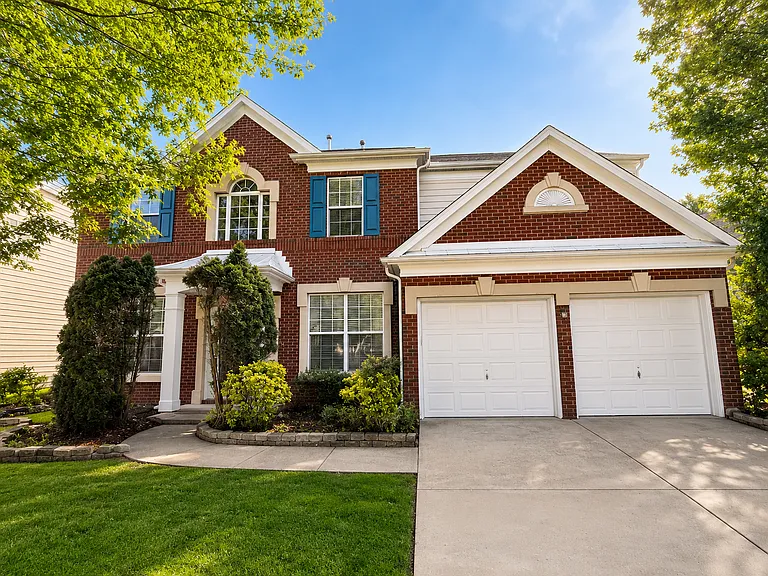 2607 Sweet Bing Ct — Photo 2