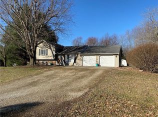 15141 N Hilltop Dr, Effingham, IL 62401