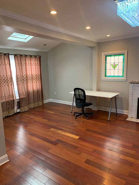 6148 220th St - Property Image