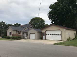 402 Beck St, Sebewaing, MI 48759