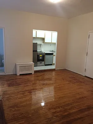 Rented by FirstService Realty (legacy) | media 38