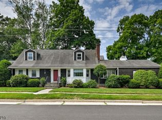 10 Thompson St, Newton Town, NJ 07860