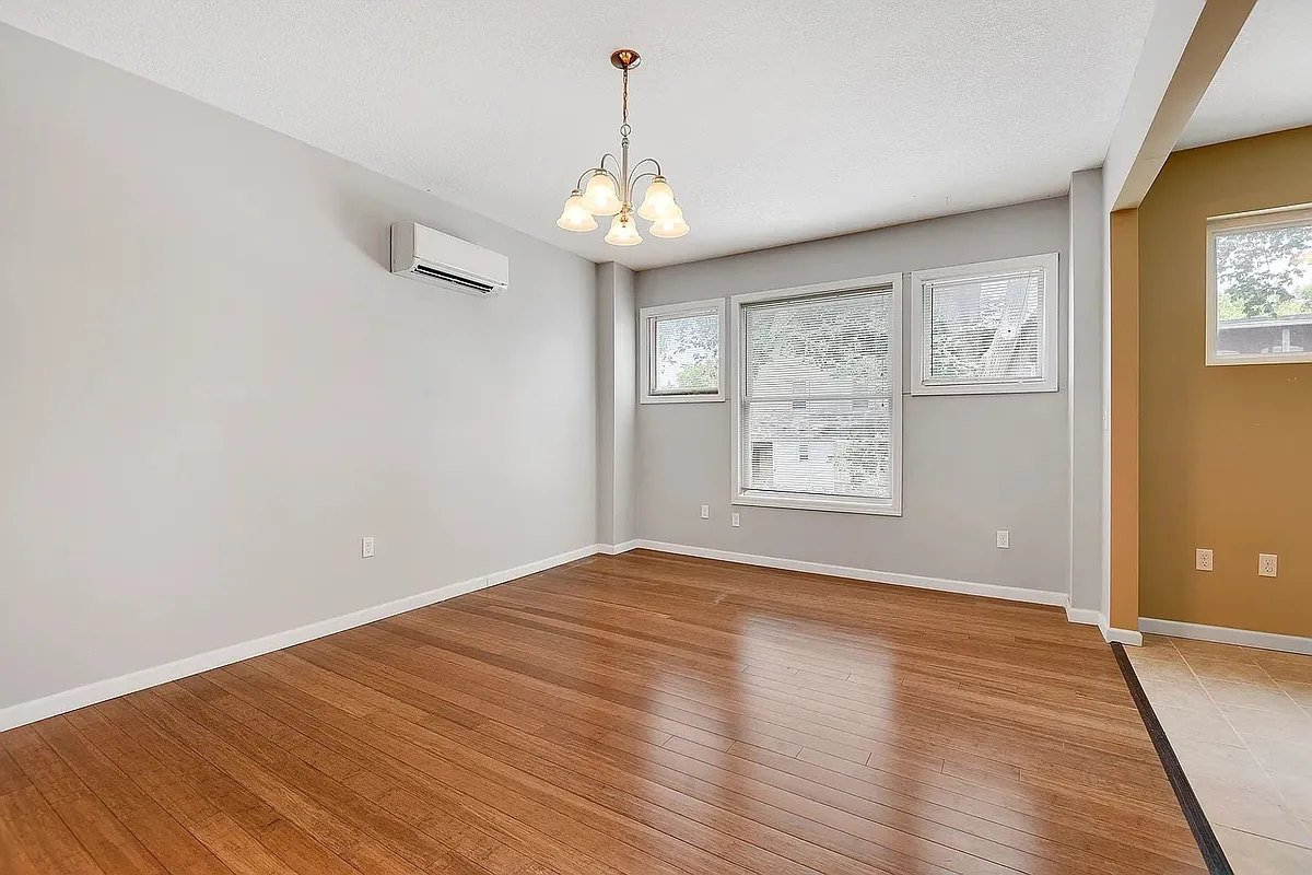 Building Photo - 24 E Linwood Blvd