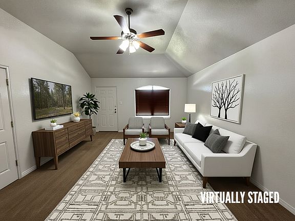 3rd image of 1204 Cinch Dr APT A