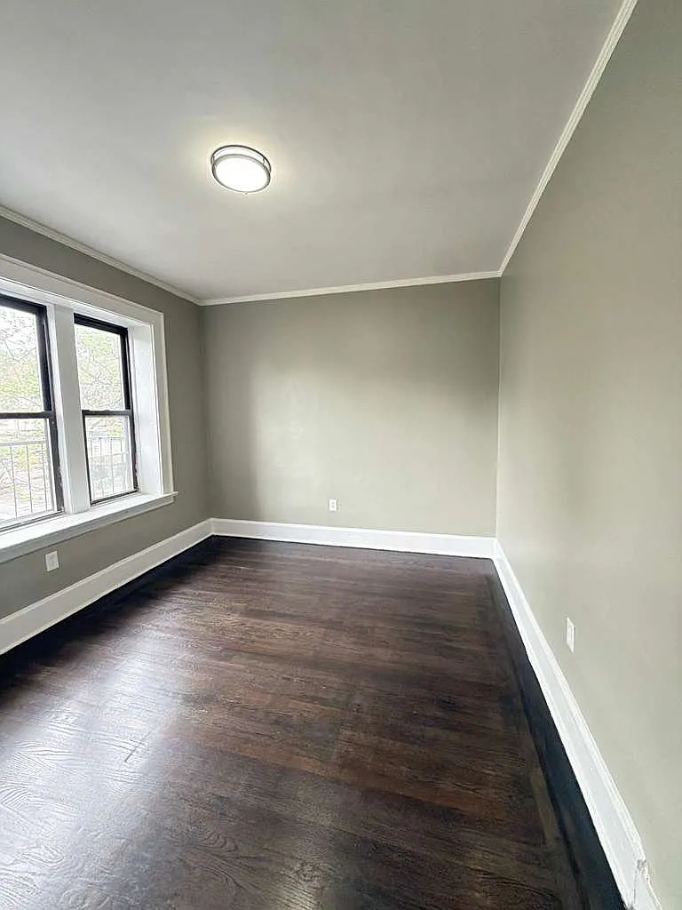Building Photo - 1002 S Orange Ave #102