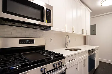 Rented by Rita S Citrin, LREB