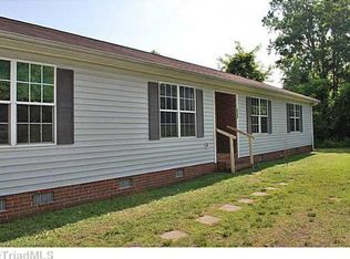 4118 Holts Chapel Rd, Greensboro, NC 27401