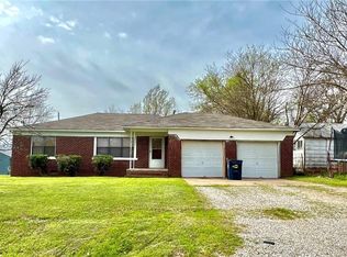 611 E Main St, Stratford, OK 74872