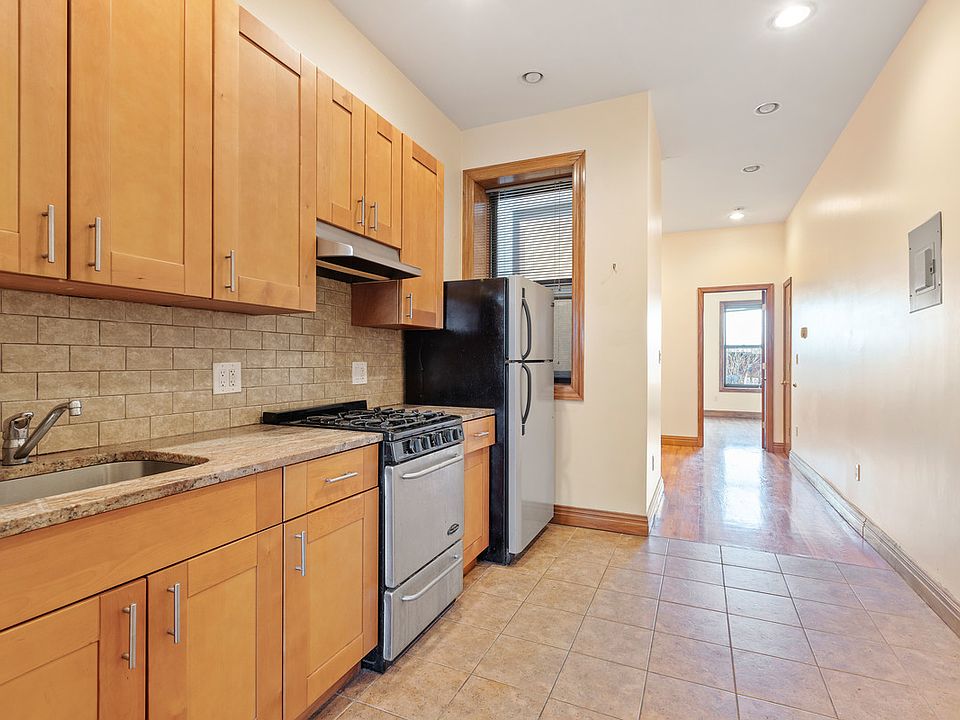 1st image of 97 15th St APT 4R