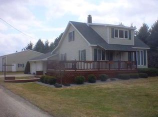 4696 Rapson Rd, Harbor Beach, MI 48441