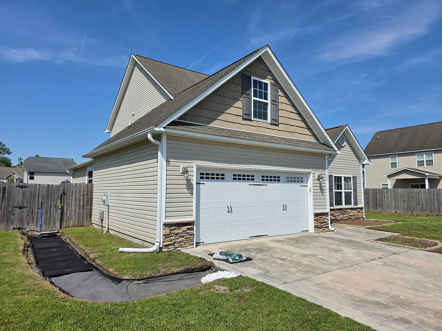 Spacious Carolina Forest Beauty with First-Floor Primary Suite & Community Pool — Photo 2