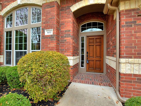 4th image of 800 Tasha Ct