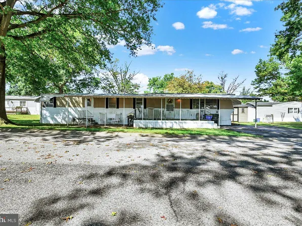 145 Pawnee Ave, Dover, PA 17315