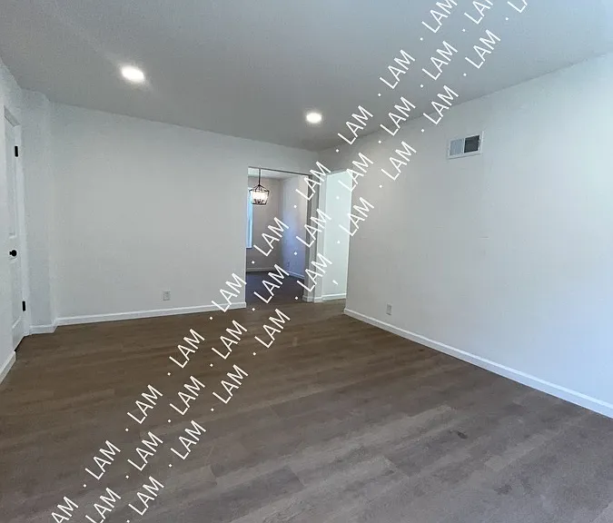 3915 Jamieson Avenue 2E #1E-1W-2W — Photo 15