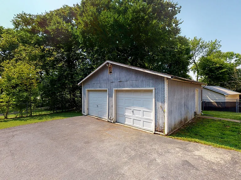 125 Kristen Ct — Photo 14