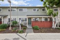 Fargo Ave-S1109-001.jpg