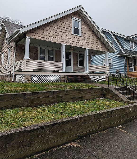 1st image of 1295 Dayton St
