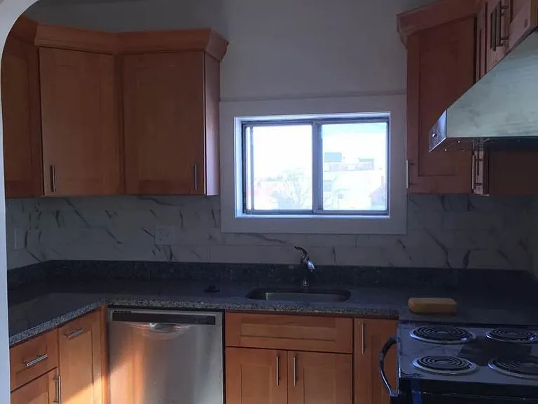33 Jefferson St #5M — Photo 2