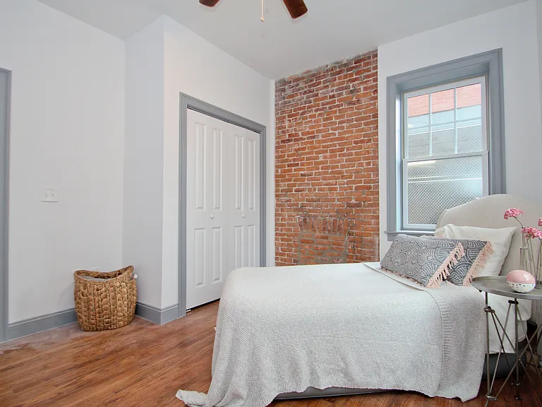 246 Lawrence St #2 — Photo 11