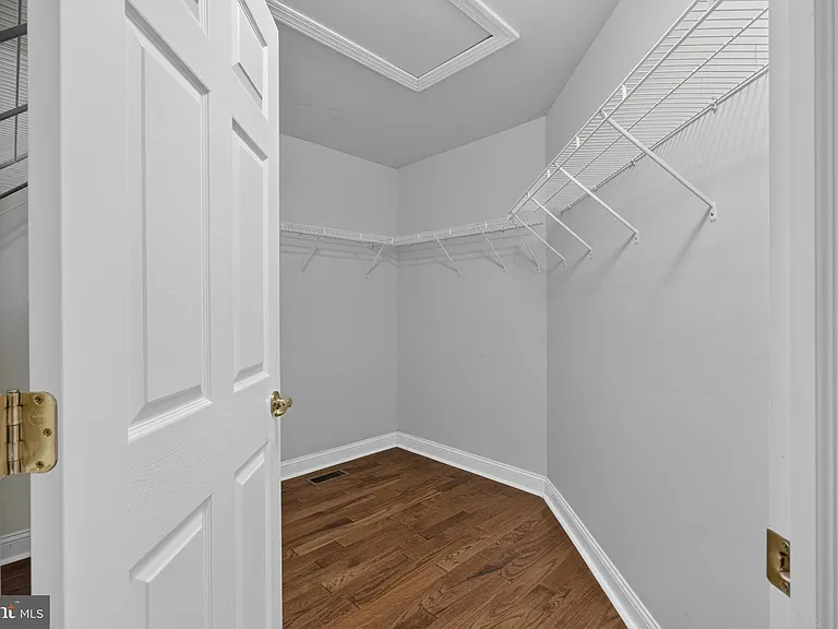 16 Oak Leaf Ln — Photo 41