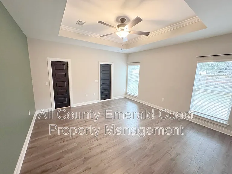 282 Magnolia St — Photo 42