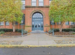 25 Grand St APT 207, Norwalk, CT 06851