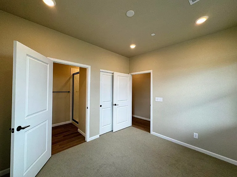 7022 Doncaster Ct — Photo 7