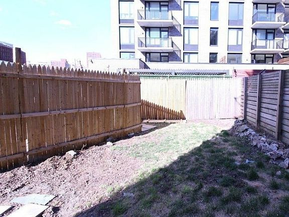 5th image of 495 Dean St #1L