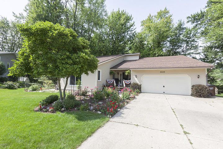 1st image of 2846 Shady Oaks Dr SW