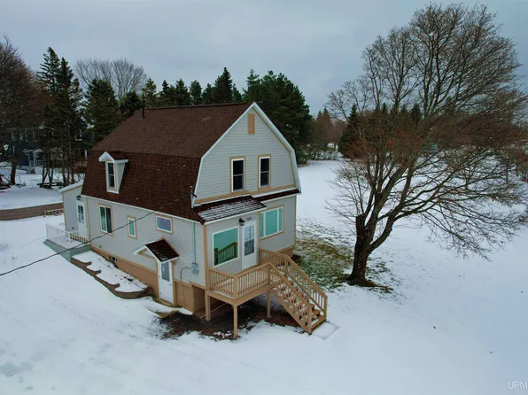 50096 Street Car Rd, Hancock, MI 49930