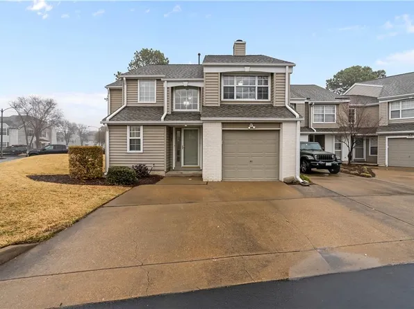 5127 Cypress Point Cir, Virginia Beach, VA 23455