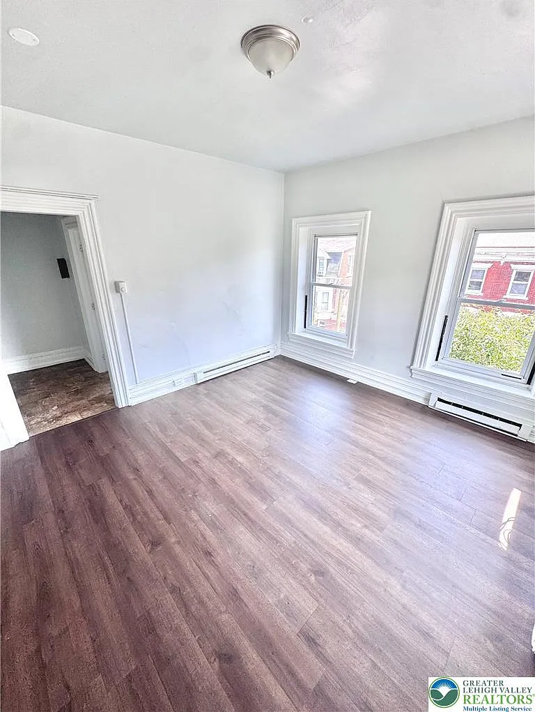 1 bed, 600 sqft, $995 — Photo 4