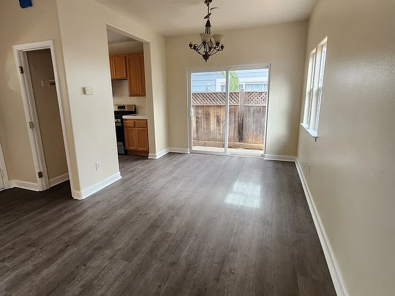 521 Adina Way — Photo 3