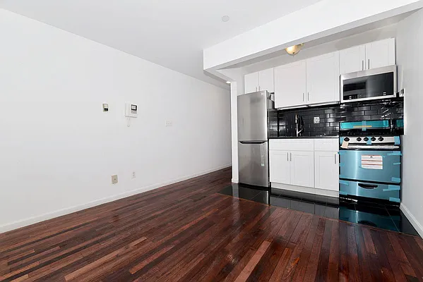 Rented by J Misrahi Realty Corp | media 8