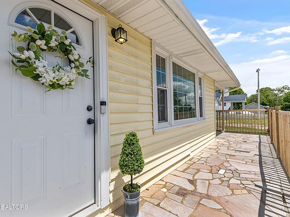 5th image of 8519 Old Rutledge Pike