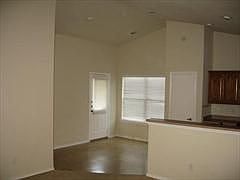 5th image of 1105 Boxwood Dr